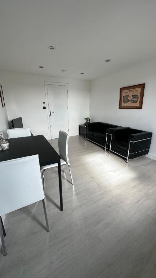 Stunning New 1 Bedroom Apartment London Exterior foto
